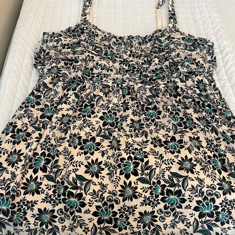 NWT Torrid Babydoll Stretch Mesh Floral Top
